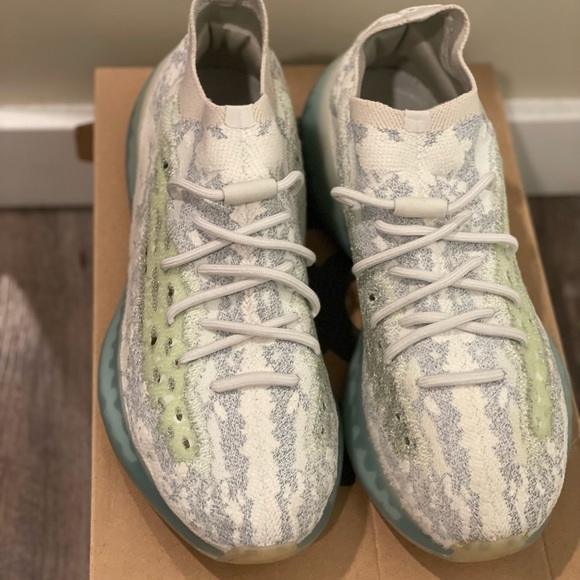 Yeezy Boost 380 Alien Blue - Picture 8 of 9